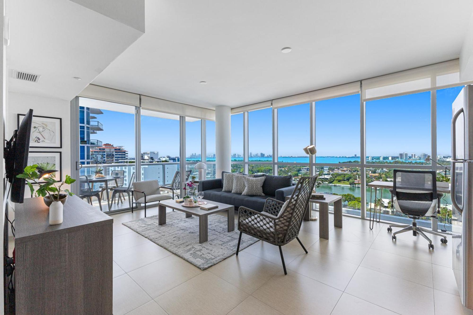 Dharma Home Suites Miami Beach At Monte Carlo エクステリア 写真