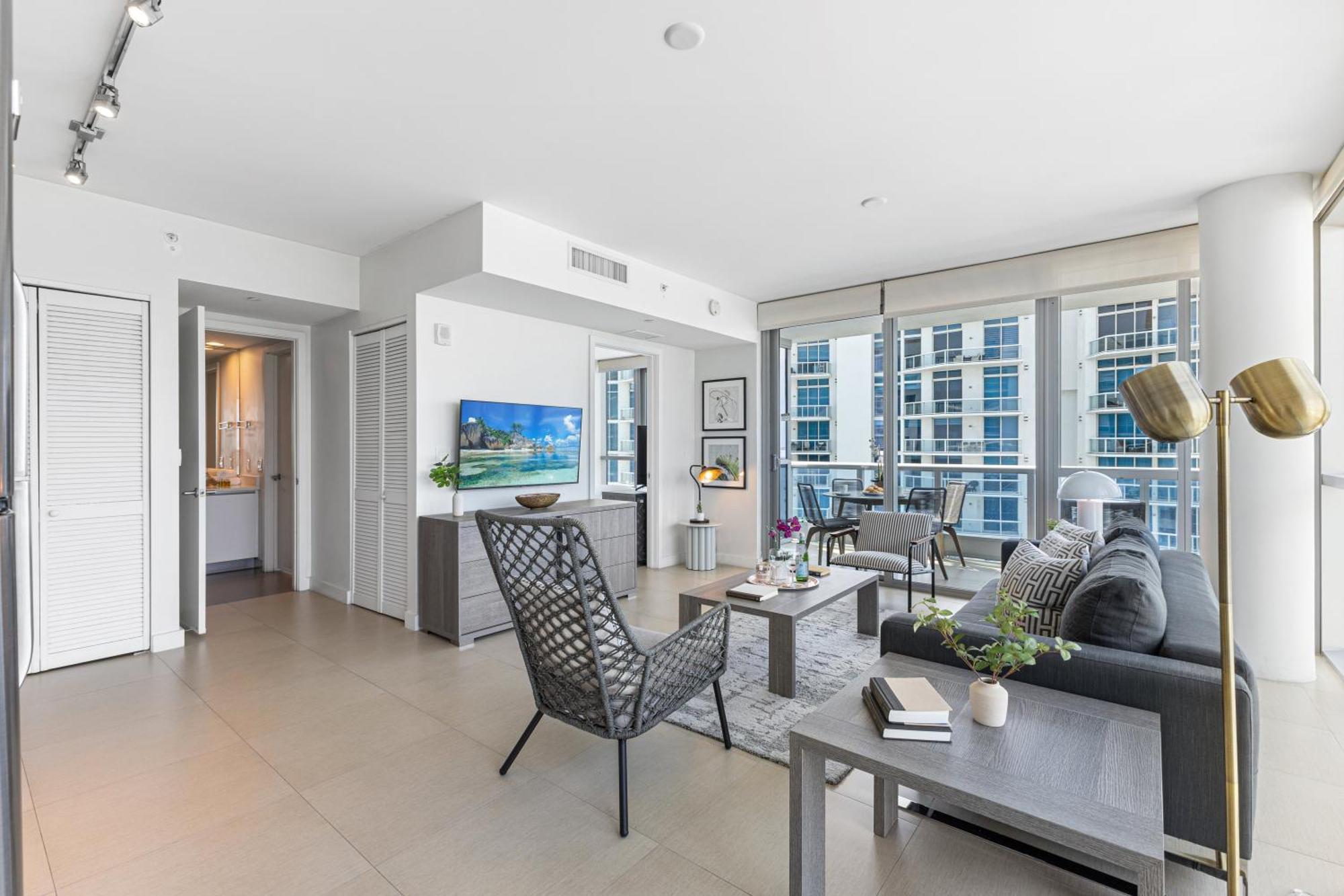 Dharma Home Suites Miami Beach At Monte Carlo エクステリア 写真