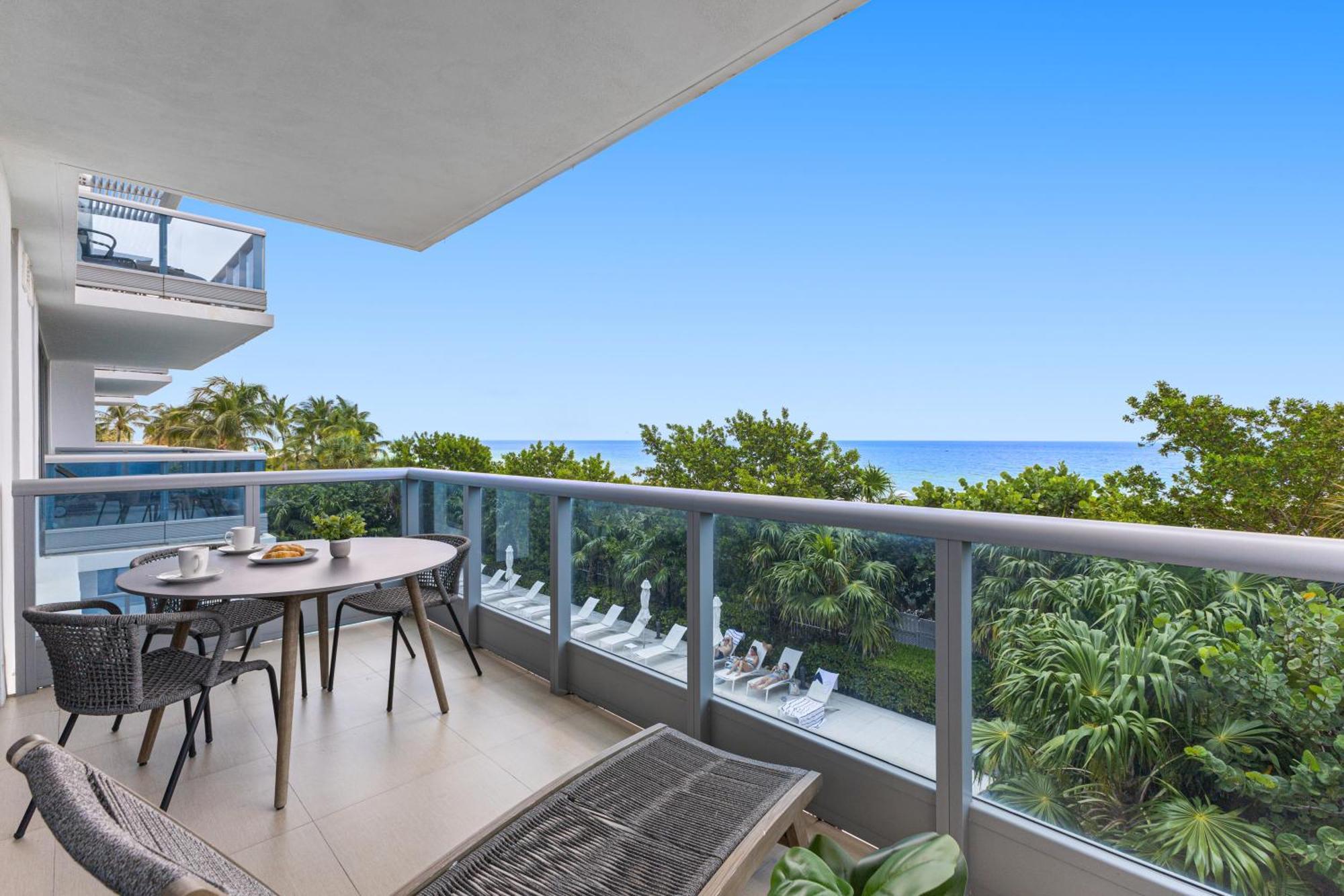 Dharma Home Suites Miami Beach At Monte Carlo エクステリア 写真