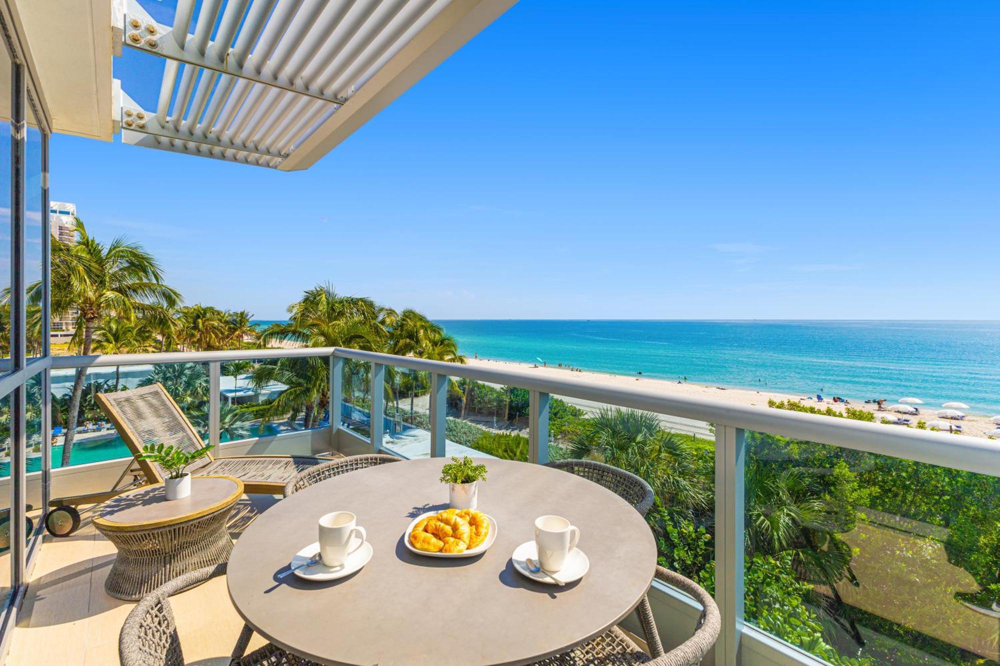 Dharma Home Suites Miami Beach At Monte Carlo エクステリア 写真