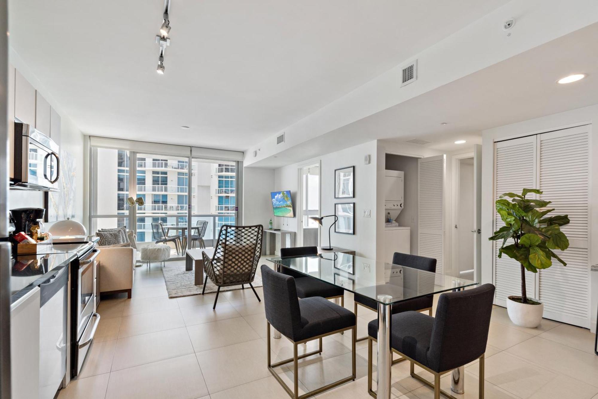 Dharma Home Suites Miami Beach At Monte Carlo エクステリア 写真